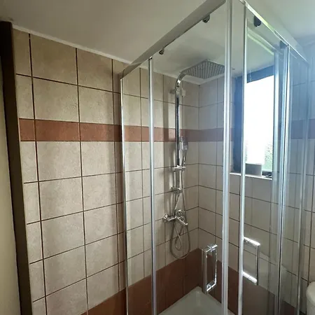 Ξενοδοχείο Semiramis 2*