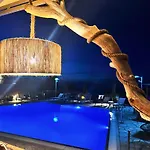 Semiramis Hotel 2*