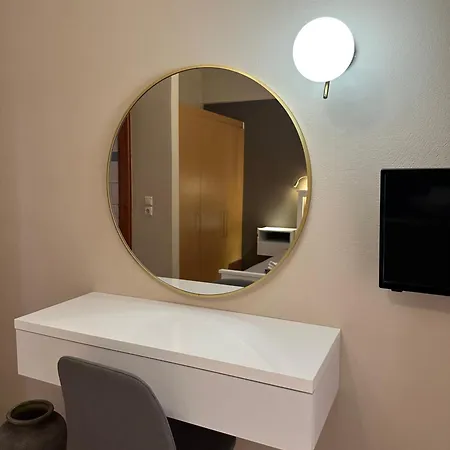 Hotel Semiramis 2*