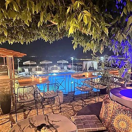 Semiramis Hotel 2*